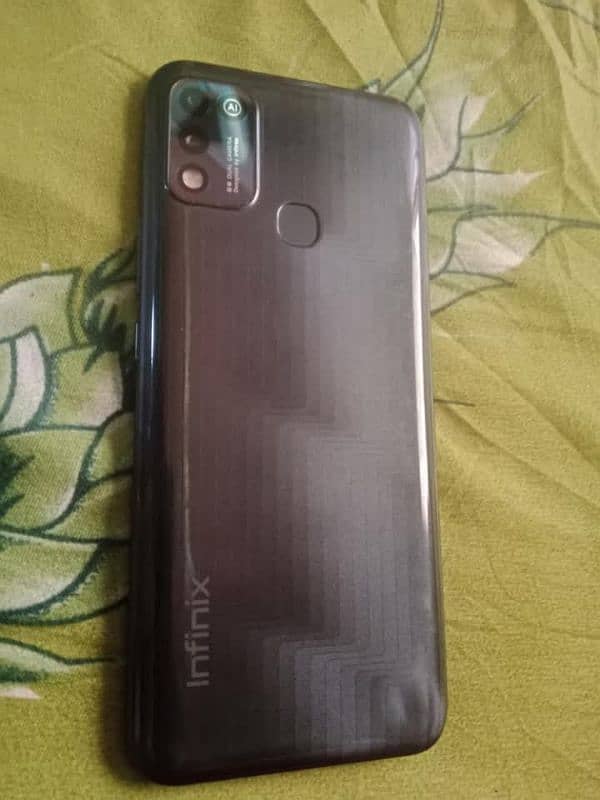 Infinix Hot 11play 4Gb Ram64Gb Room with full box 6000mah battery 2