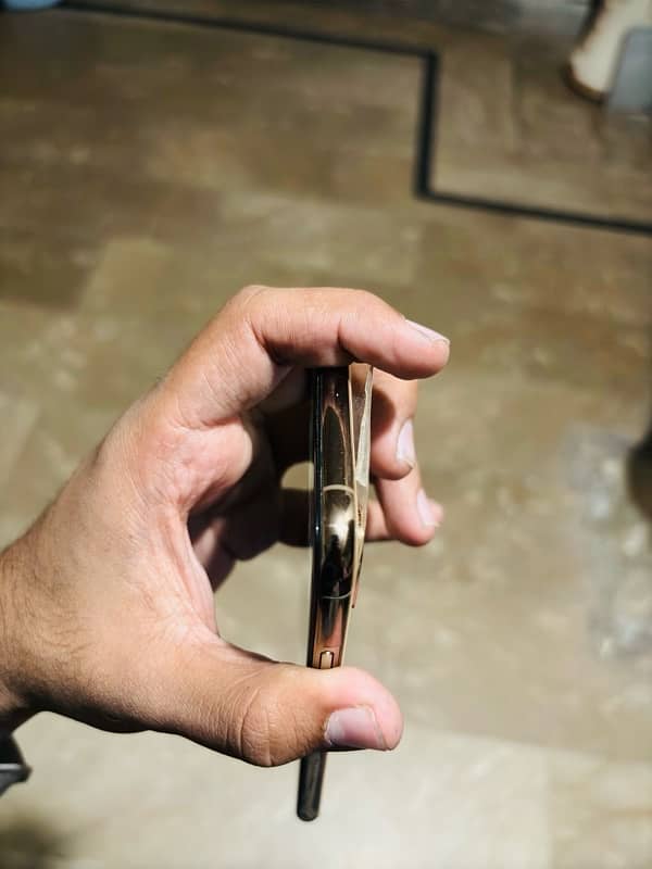 iphone xs gold dual pta approved 3