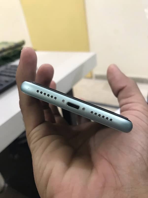 iphone 11 64gb 4