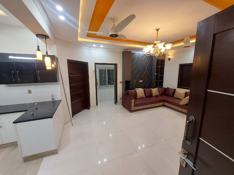 10 Marla Non Furnished Brand New Upper Portion For Rent In Sector C Bahria Town Lahore 6