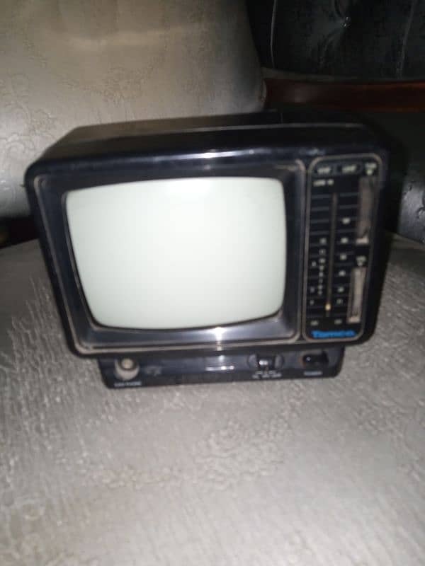 tamco 5 inch tv 1