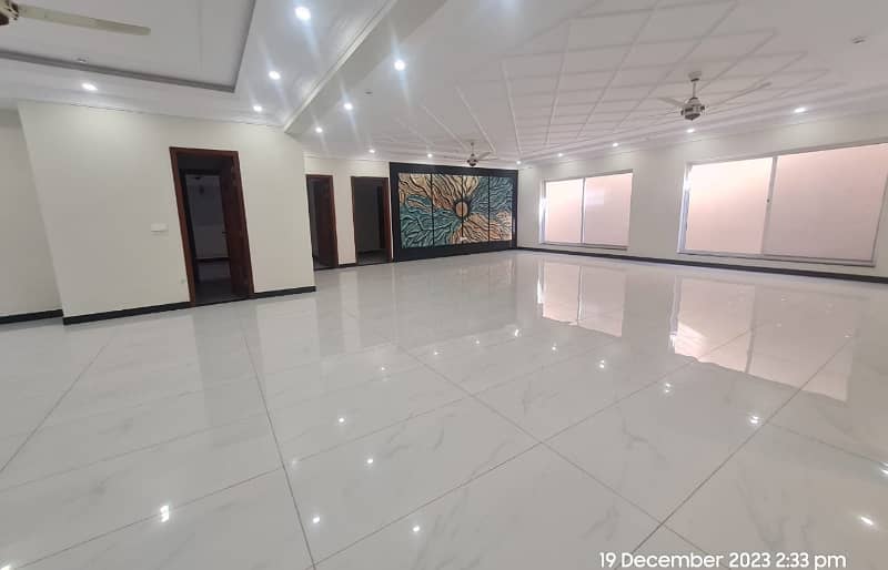 1 Kanal Full House Available Rent In DHA Phase 6 Lahore 25