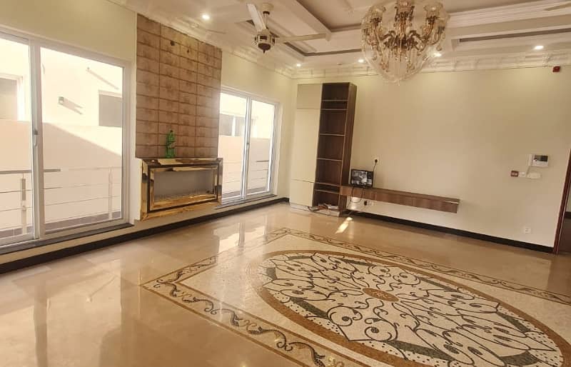 1 Kanal Full House Available Rent In DHA Phase 6 Lahore 28