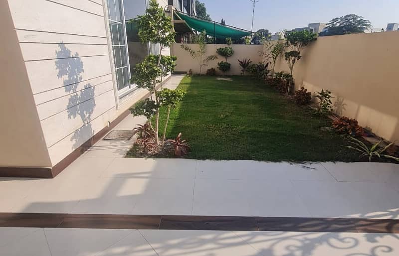 1 Kanal Full House Available Rent In DHA Phase 6 Lahore 31