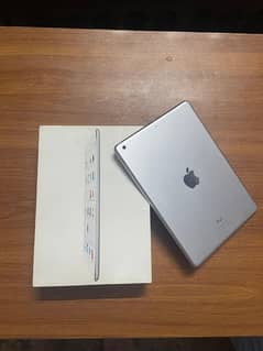 Ipad Air 16GB with box & charger