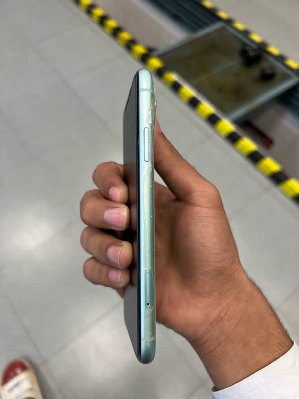 iPhone 11non pta factory 64gb 4