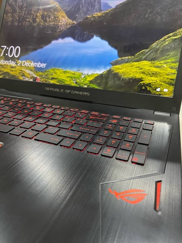 Asus ROG Strix Gaming Laptop GL702VM 2