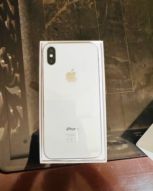 iphone x 256 gb pta approved with box and charger 1