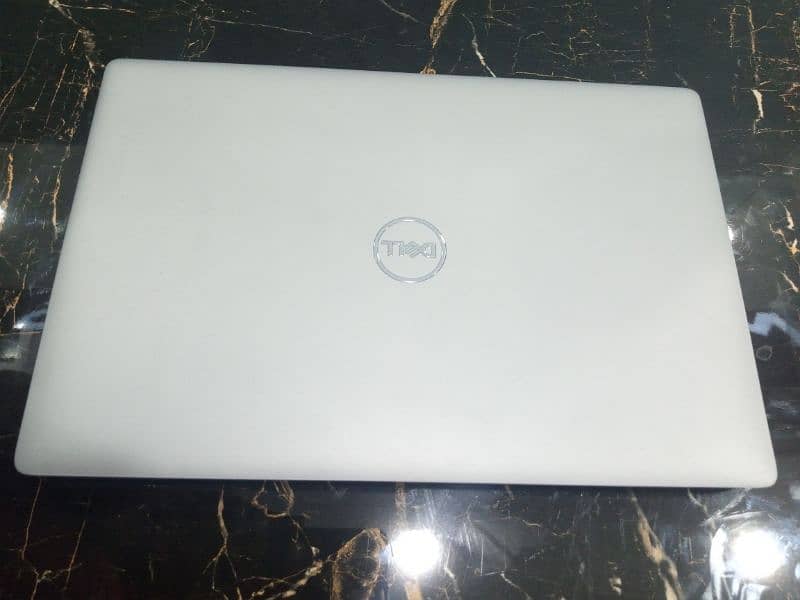 Dell 5410 Touch Screen Laptop 2