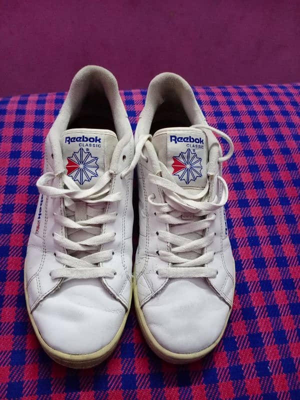 Used sports shoes ,03017427542 0