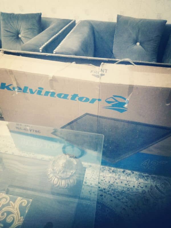 Kelvinator LCD TV Italy 50 inch 4