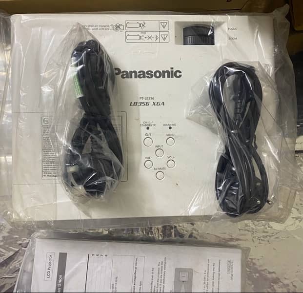 panasonic PT-LB356 LCD PROJECTOR 1