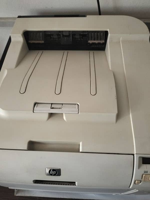 color printer HP 400 pro 0