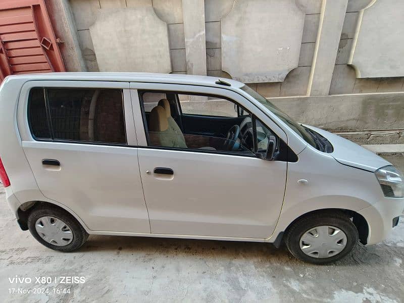 Suzuki Wagon R VXR 2018 4