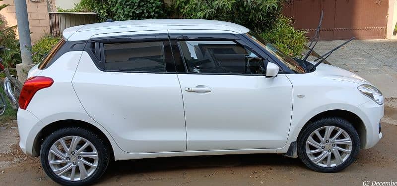 Suzuki Swift 2022 GL CVT 2