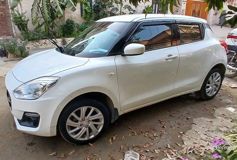 Suzuki Swift 2022 GL CVT 3