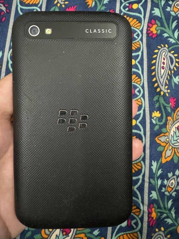 Blackberry Q20 Classic 1