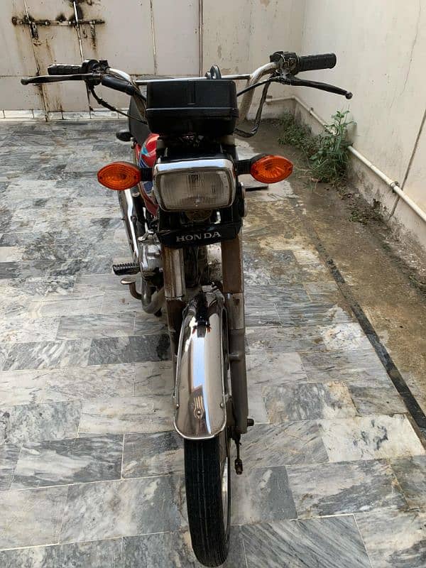 unique 125 model 2018 euro 2 bike bikul good condition mein hai 3