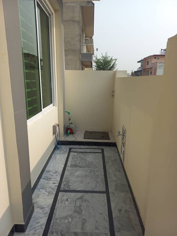 2.5 Storey House For Sale In Jinnah Garden Phase One 17