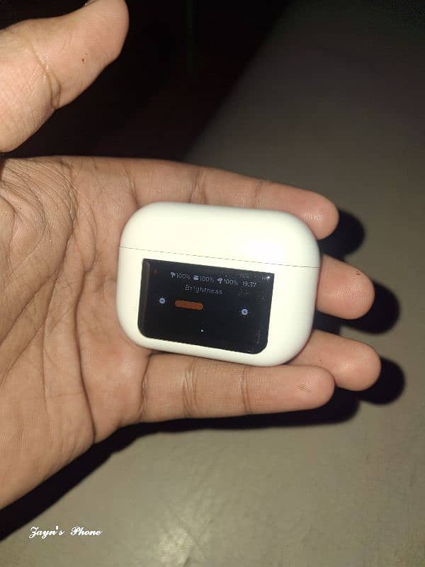 Airpods Pro 2 ( Display ) 3