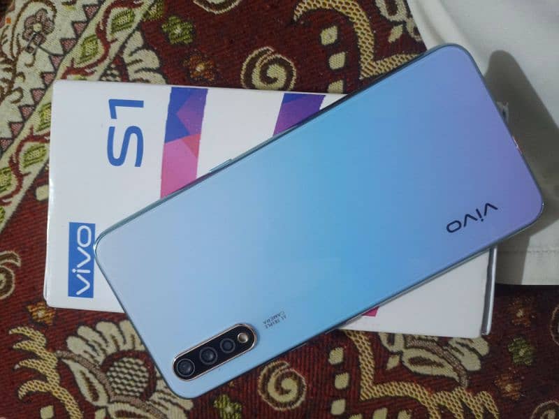 Vivo S1 8/258 1