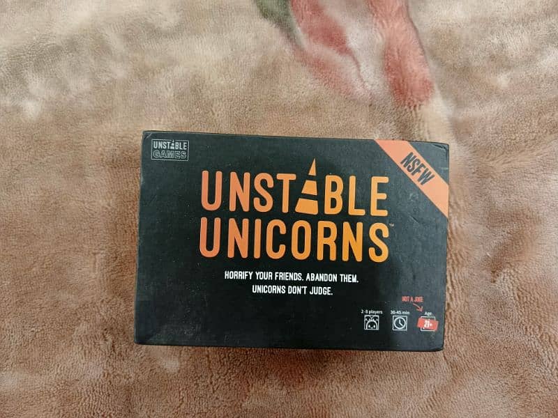 Card Game Original, Exploding kittens and unstable unicorns 8