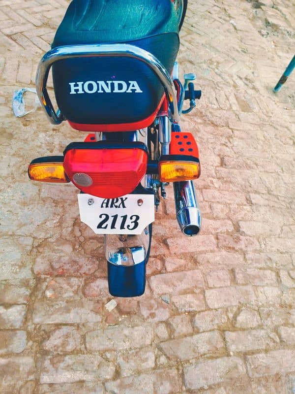 Honda CD70 2024 (All Punjab Number) 3