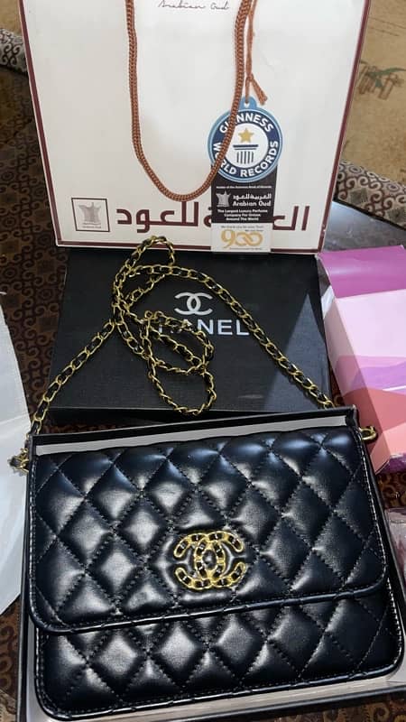 Chanel Gift bag & Perfume 1