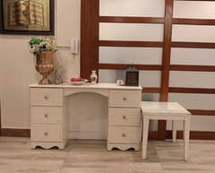 dressing table