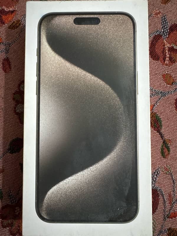 Iphone 15 pro max 256Gb Natural Titanium 0