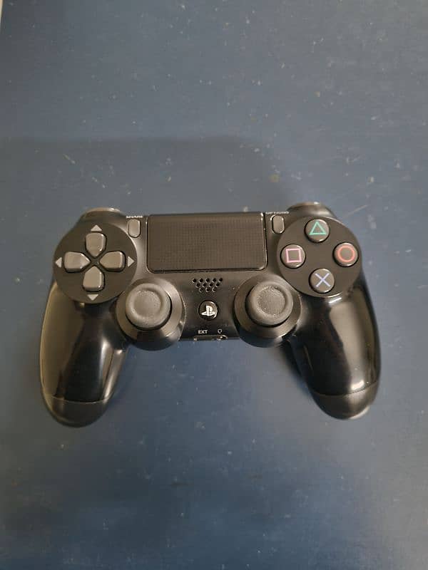 PS4 Slim (Price negotiable) 1