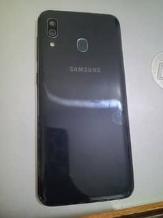 Samsung Galaxy A30