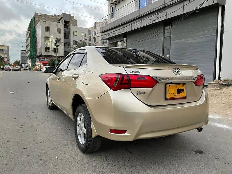 Toyota Corolla Altis 2014 4