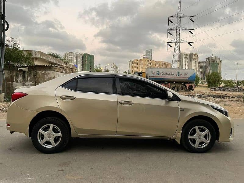 Toyota Corolla Altis 2014 5