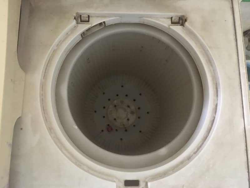 Dawlance washing machine 3