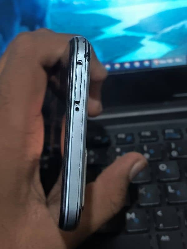 vivo y21 4