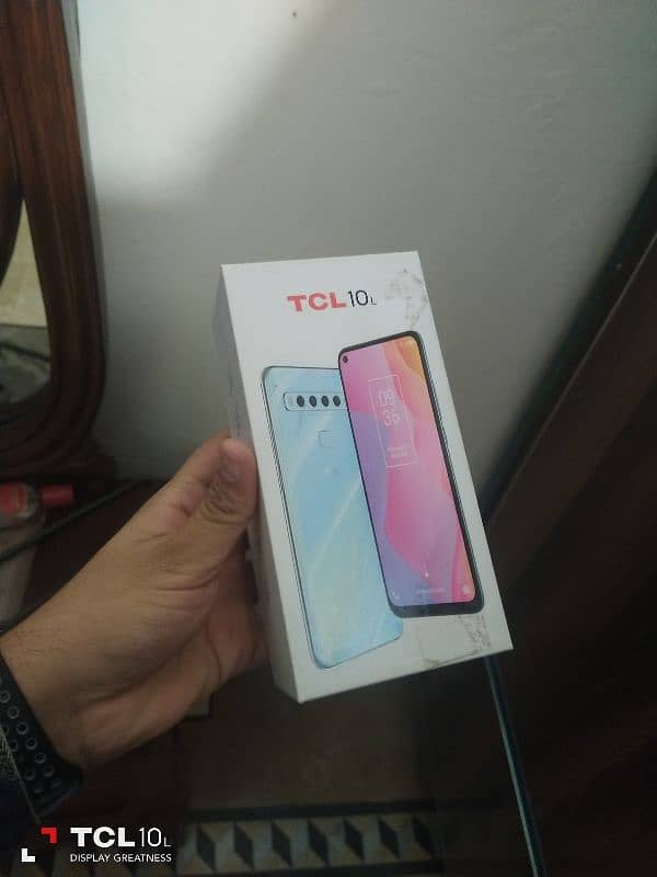 Tcl 10 L 6/128 with box 1