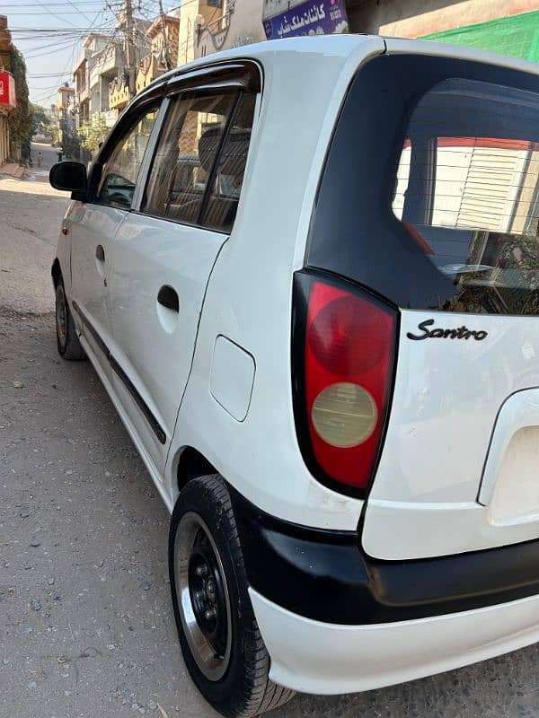 Hyundai Santro family used car in jenuion condition 12