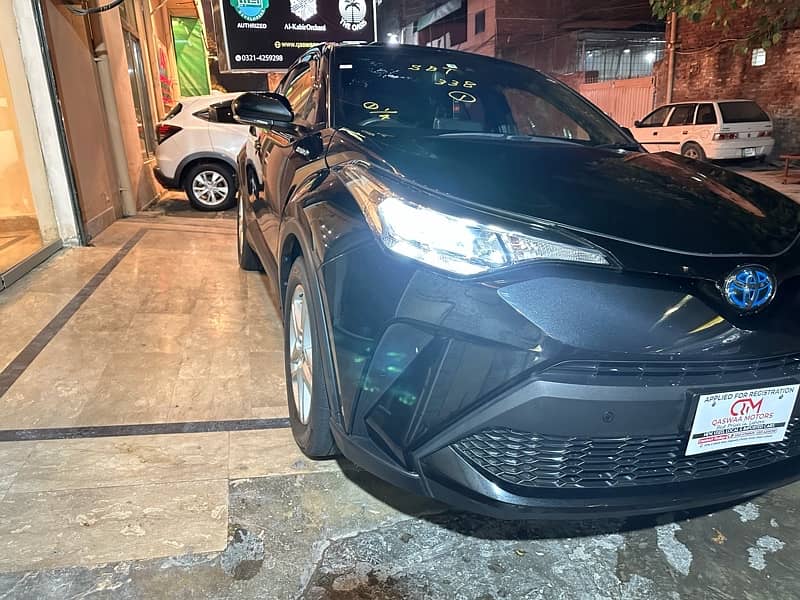 Toyota C-HR 2019 New Shape 4 Grade NOV 2024 Fresh CHR 2018 2020 6