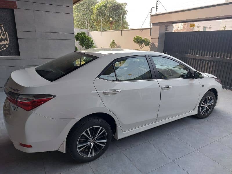 Toyota Altis Grande 2020 1