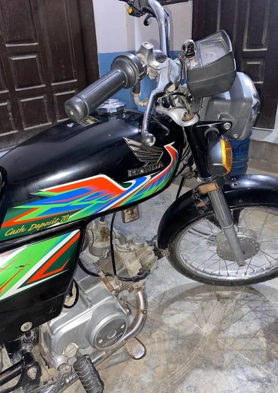 Honda CD70 5