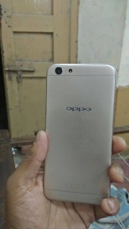 Oppo A57 0