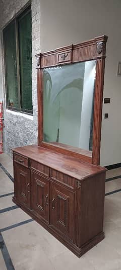 Dressing table for sale