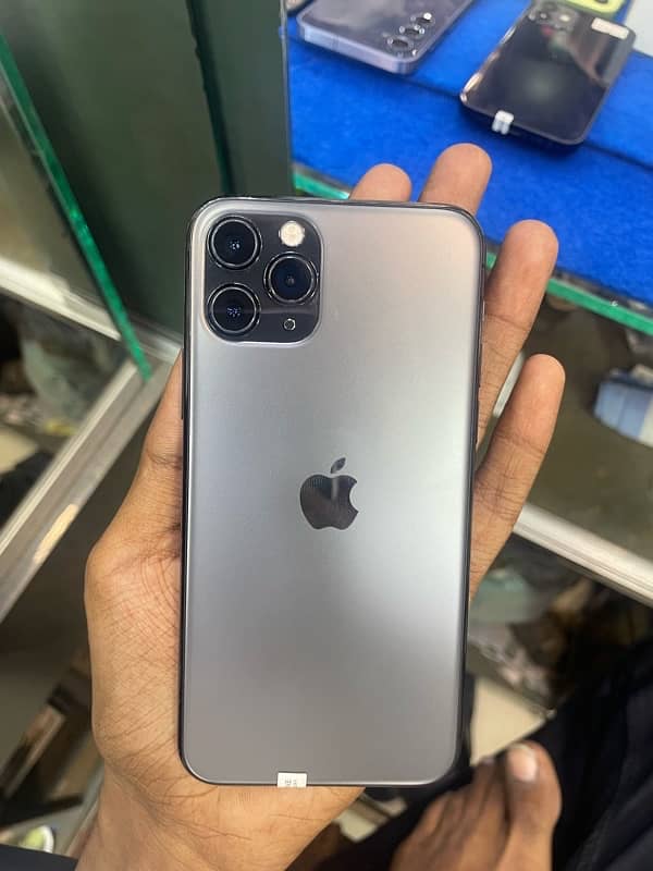 IPHONE 11 PRO 256 GB JV NORMAL CONDITION 4