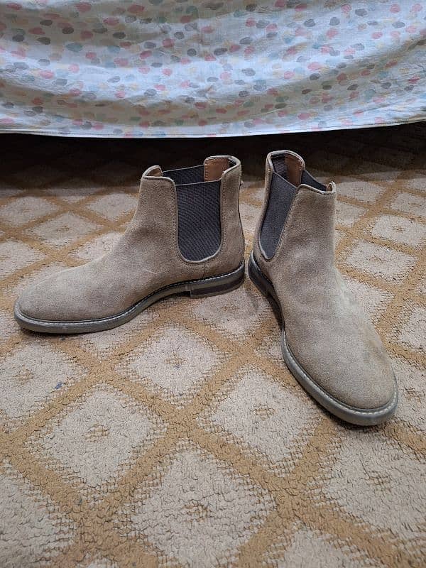 Clarks Chelsea Boots 3