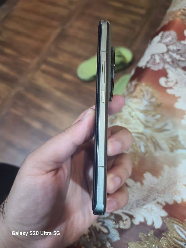 Xiaomi 13 Ultra 16/512 Non-PTA 10/10 Condition Not a Single Scratch 6