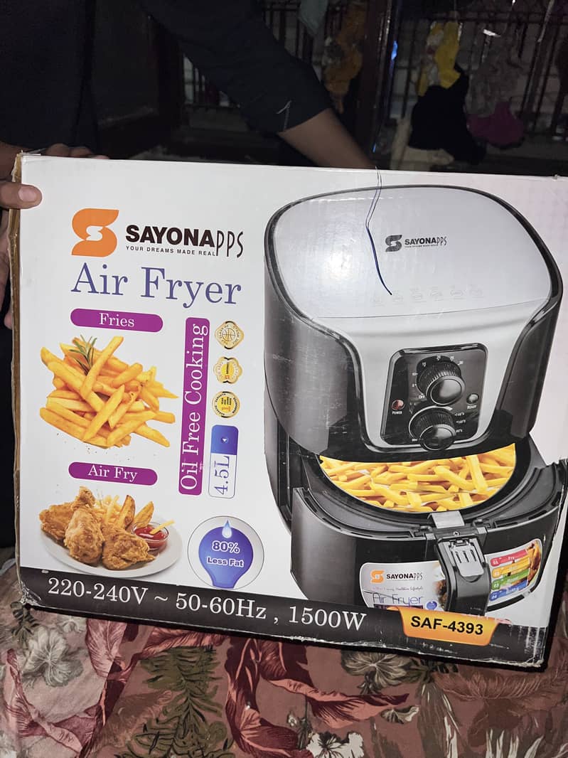 Sayona air fryer totally new, unused fully packed. 10/10 2