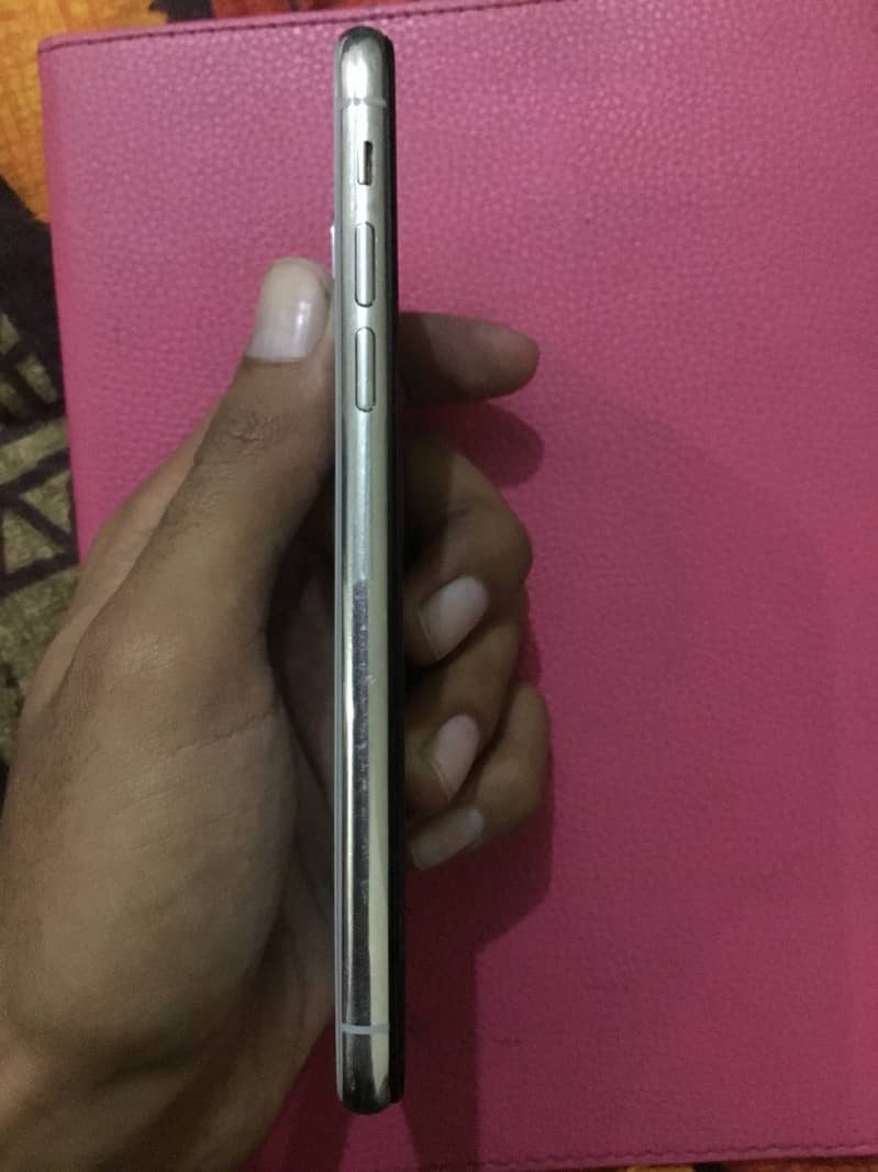 Iphone X Non-PTA (35000pkr) 1