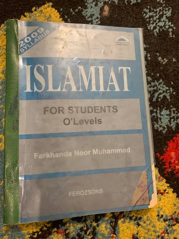 O-level books/notes/pastpapers for islamiat and PS v cheap 14