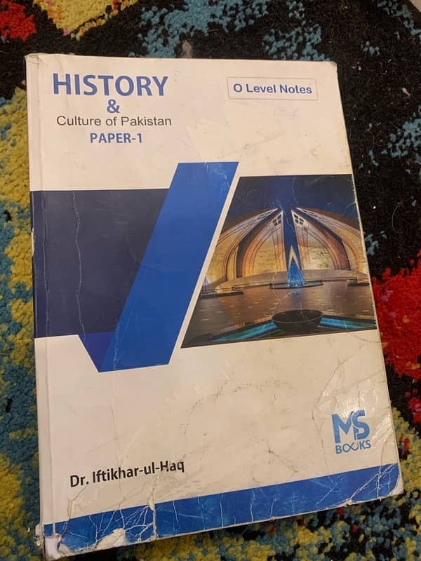 O-level books/notes/pastpapers for islamiat and PS v cheap 16